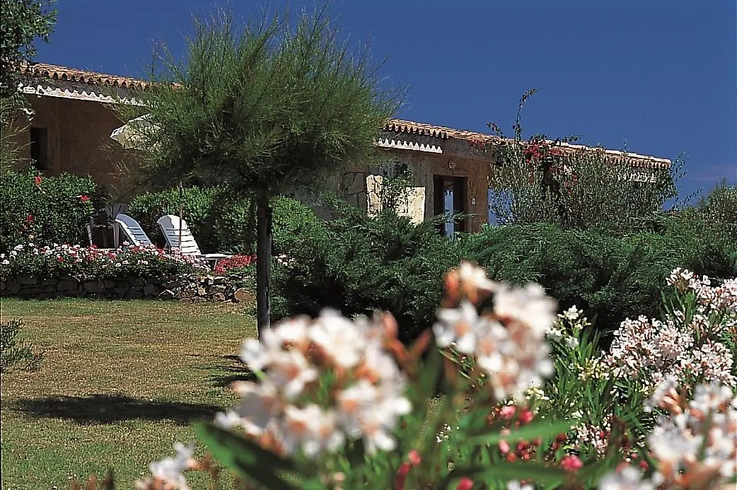 Residence Il Borgo Di Porto Corallo 빌라푸주